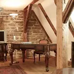 Cru فندق