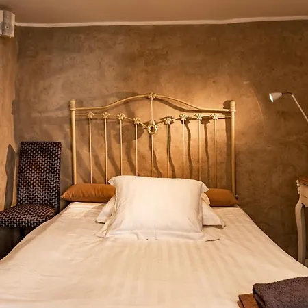 Hotel Cru