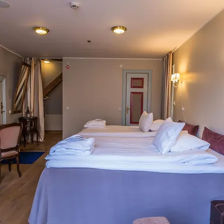 Cru Hotel 4*
