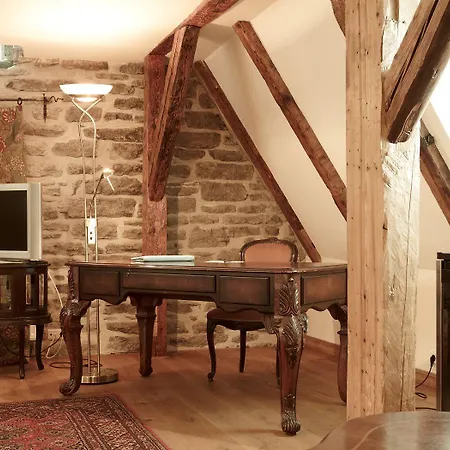 ホテル クリュ タリン