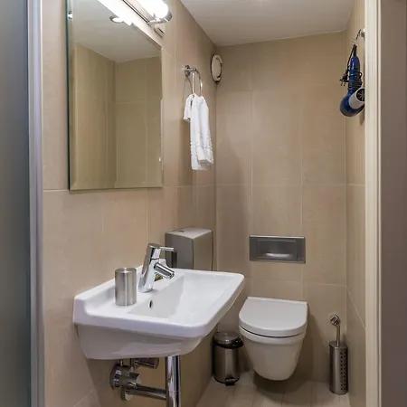 Hotel Cru Reval