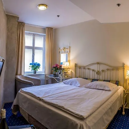 Cru 4* Tallinn