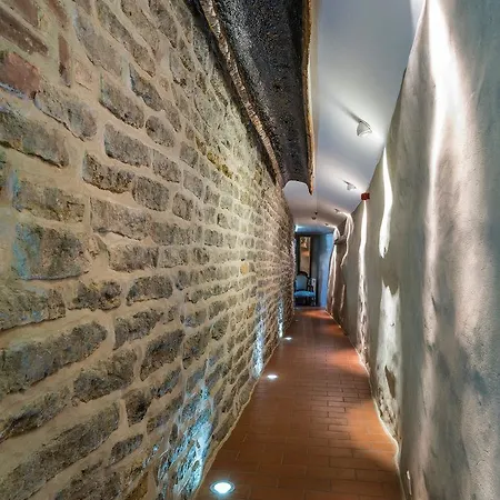 Cru Hotel 4*