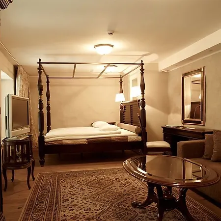 Cru Hotel Tallinn