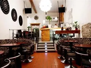 Cru Hotel