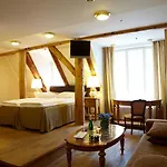 Hotel Cru Reval