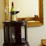 Hotel Cru 4*